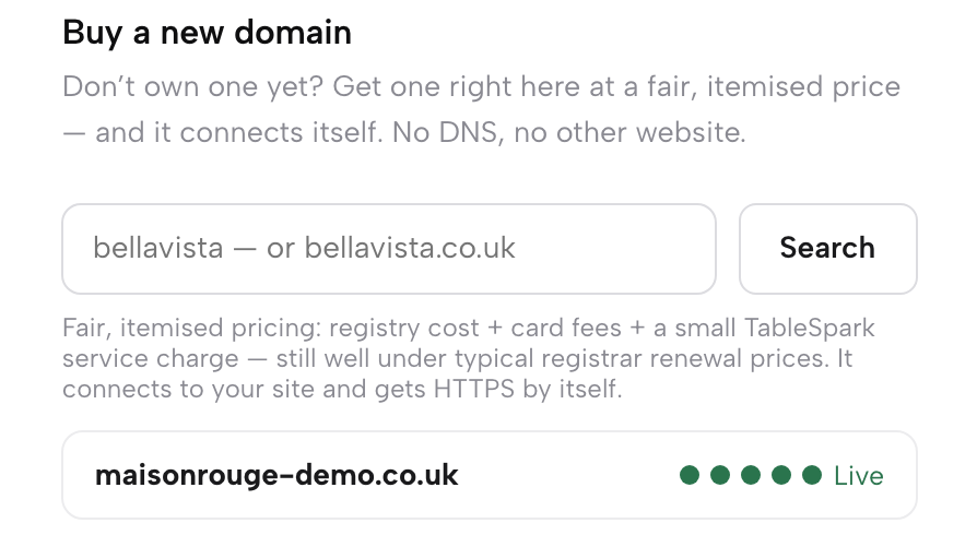 The domain card for maisonrouge-demo.co.uk with five progress dots and a Live badge.